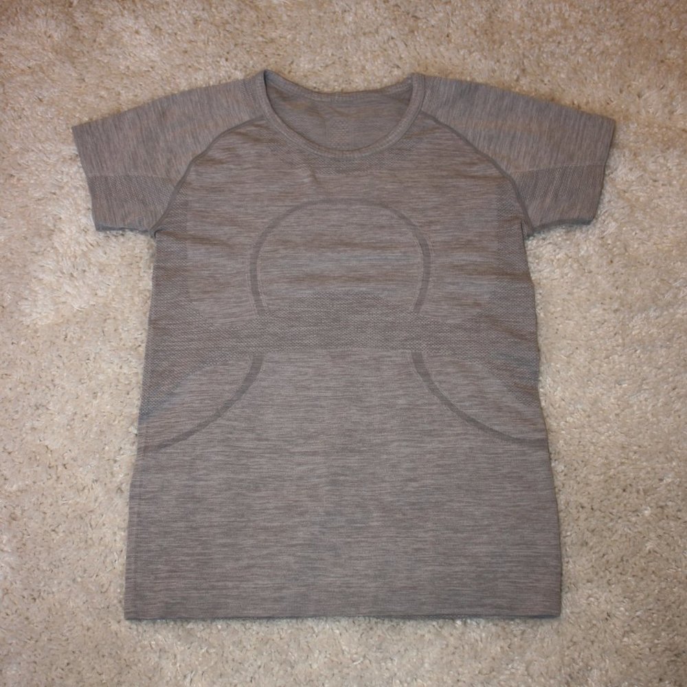 Lululemon Swiftly Tech Short Sleeve Top